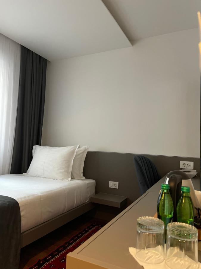Etnomania Boutique Hotel Priština Exteriér fotografie