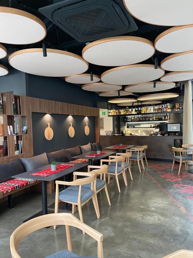 Etnomania Boutique Hotel Priština Exteriér fotografie
