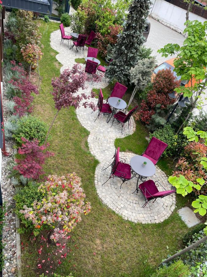 Etnomania Boutique Hotel Priština Exteriér fotografie